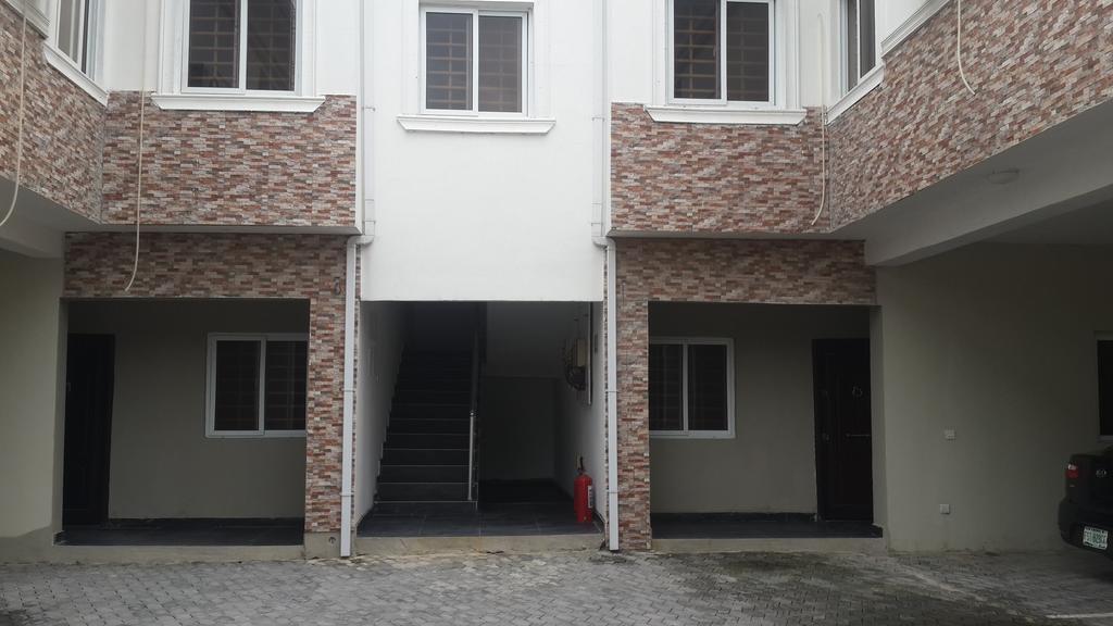 Ken Kol Apartments And Suites Lagos Exterior photo