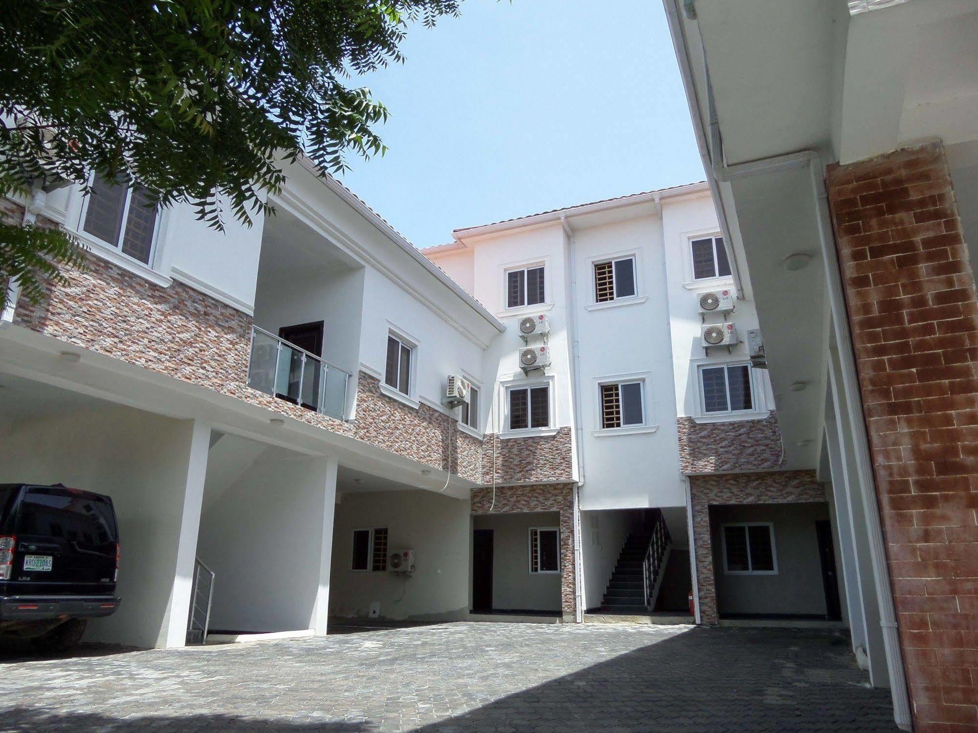 Ken Kol Apartments And Suites Lagos Exterior photo